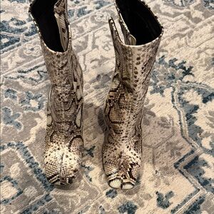Snakeskin Pattern Women's Boots